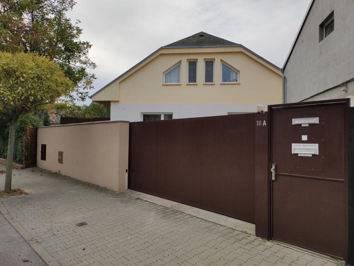 Xlsuite Apartment Comfort Piest'any Buitenkant foto