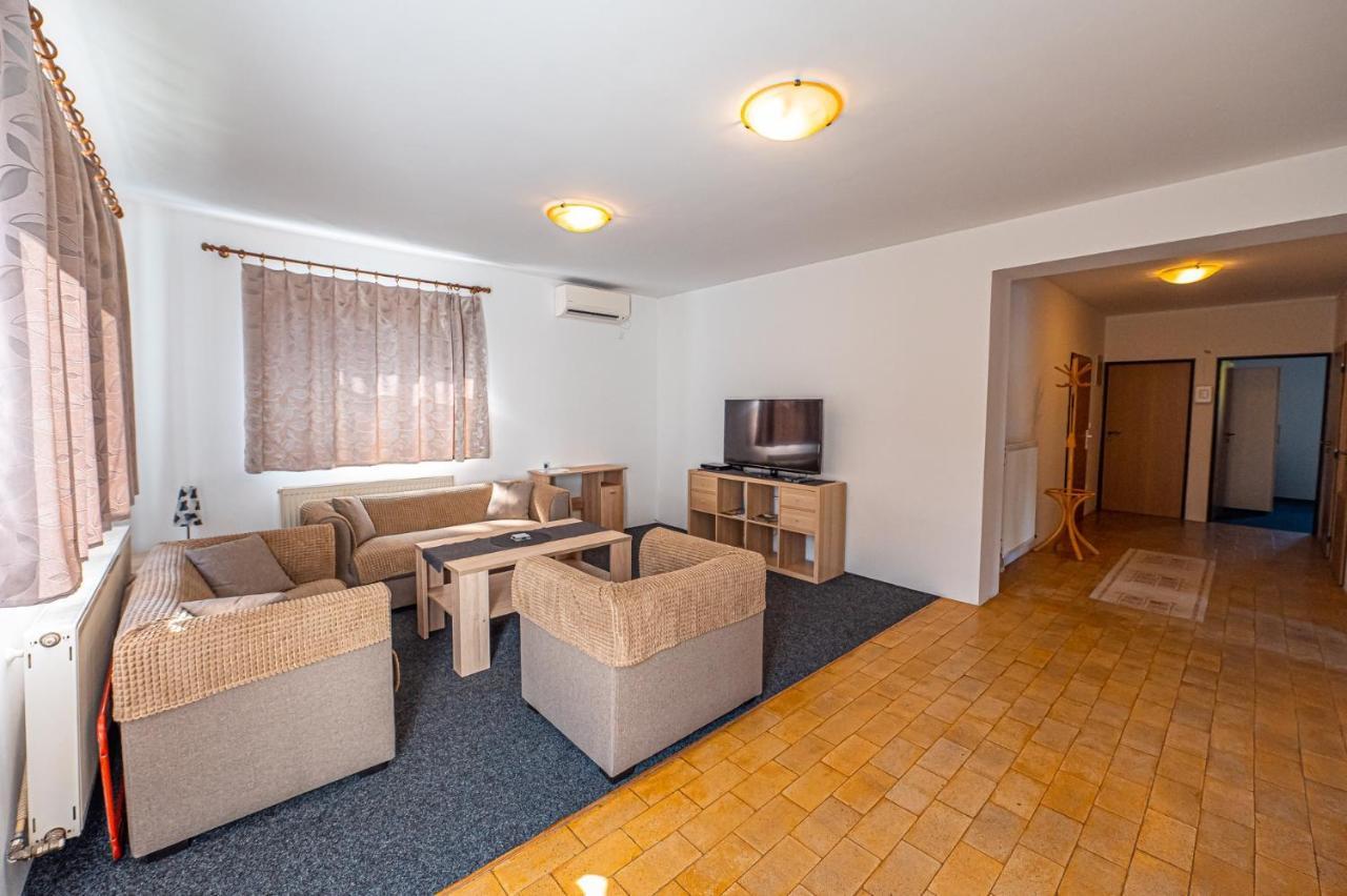 Xlsuite Apartment Comfort Piest'any Buitenkant foto