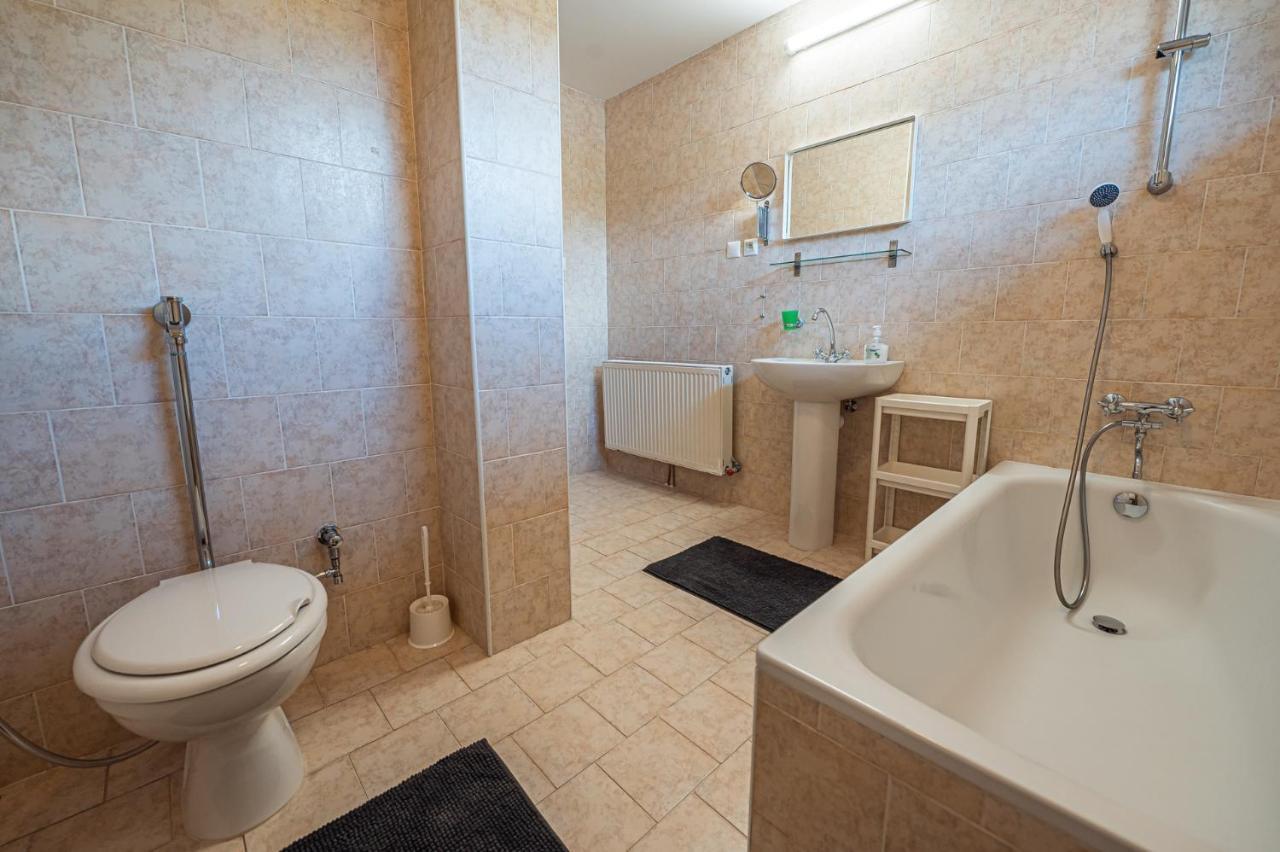 Xlsuite Apartment Comfort Piest'any Buitenkant foto