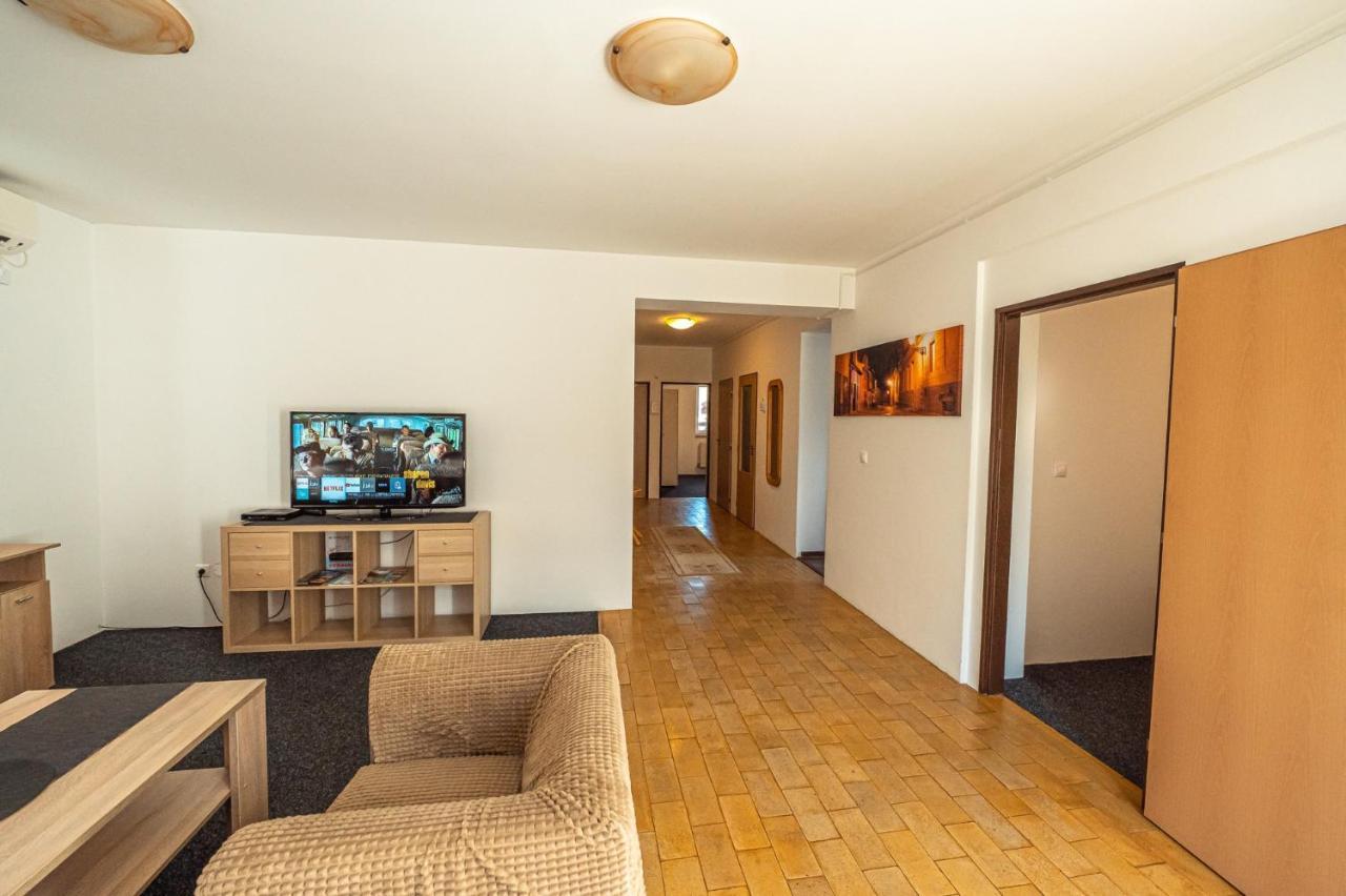 Xlsuite Apartment Comfort Piest'any Buitenkant foto